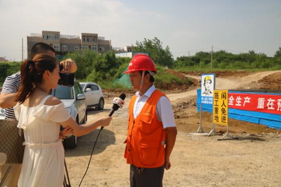 市交通局及滁州電視臺領導小組一行到滁州大道開展“安全工作大家談”活動